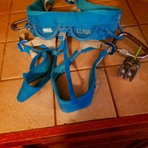 Petal luna rock climbing harnesses